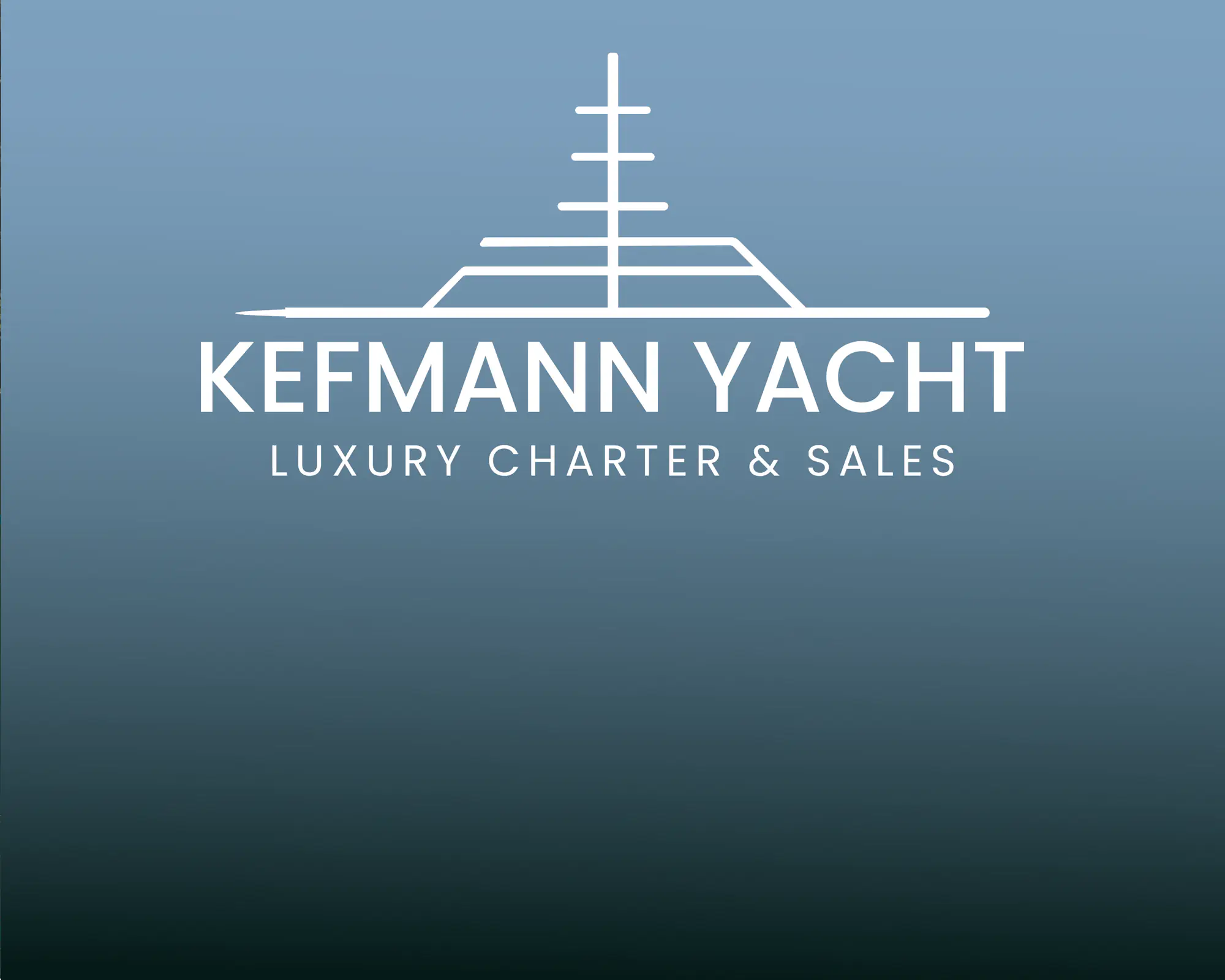 Kefmann Yacht logosu: yat silüeti ve Luxury Charter & Sales alt satırı