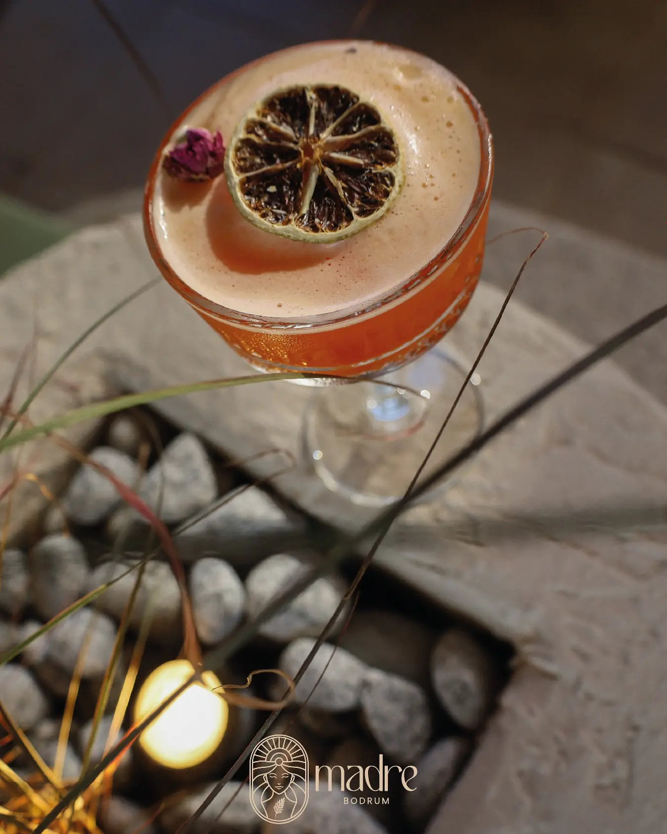 Madre Bodrum: a cocktail with dried orange
